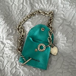 Tiffany and Co necklace 15 inches